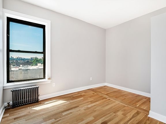 4th image of 415 Washington Ave APT 52