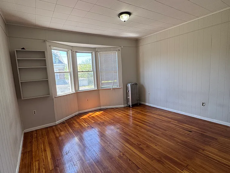 410 Commonwealth Ave — Photo 5