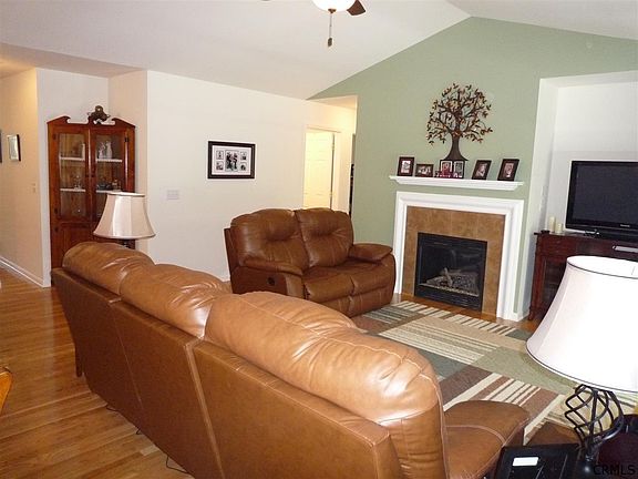 4th image of 21 Knollwood Holw
