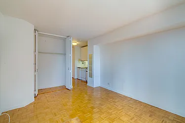 Rented by City Connections Realty