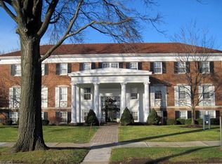 19801 Van Aken Blvd #211F, Shaker Heights, OH 44122