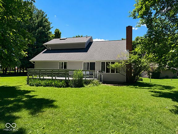 5th image of 809 Sugar Tree Rd