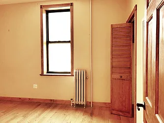 Rented by Rapid Realty Cobble Hill