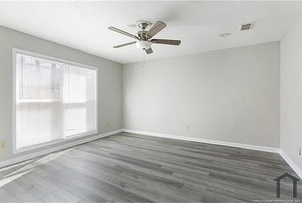 2 bed, 900 sqft, $1,075 — Photo 2
