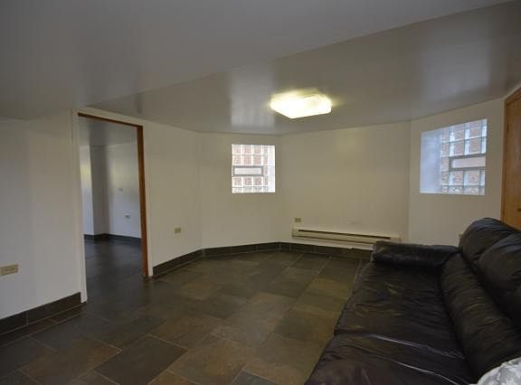 3rd image of 6119 N Campbell Ave #G