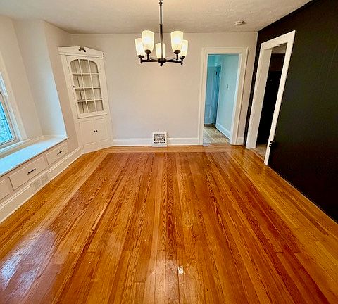 3rd image of 237 W Friendship St