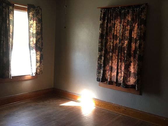 3rd image of 166 Washington Ave