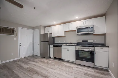 1064 Willowdale Rd #E Photo 1