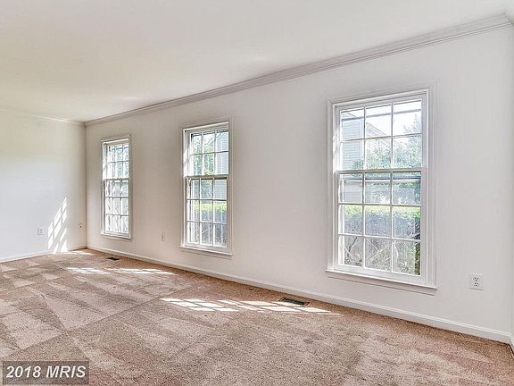 5th image of 8332 Cottage Hill Ct