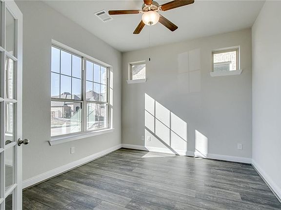 2nd image of 1511 White Squall Trl