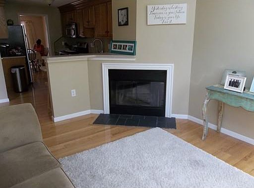 4th image of 237 Brickett Hill Cir