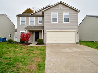 10046 Sapphire Berry Ln, Fishers, IN 46038
