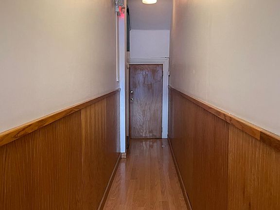 Entryway from Sansom Street to apartment stairwell