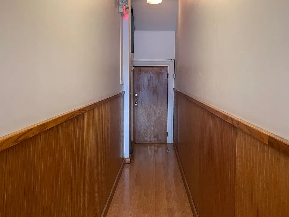 Entryway from Sansom Street to apartment stairwell