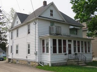 1005 N Spring St, Beaver Dam, WI 53916