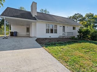 157 Cumberland View Dr, Oak Ridge, TN 37830