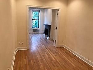 3rd image of 524 E 84th St APT 5E