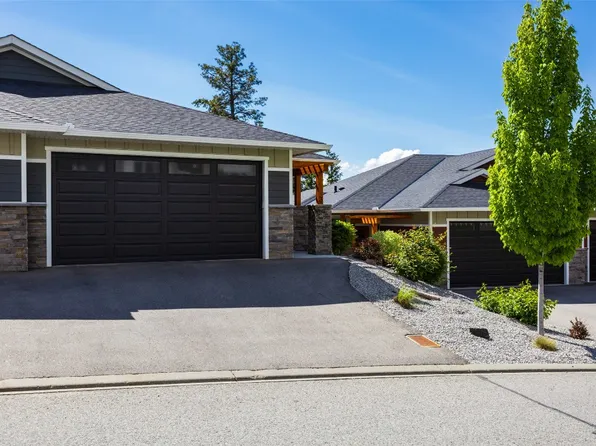 2490 Tuscany Dr #3, West Kelowna, BC V4T 3M4