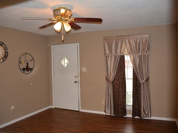 2nd image of 3434 Fernwood Ln