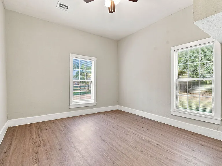 707 N Gertrude Ave — Photo 14