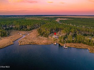 347 Osprey Point Rd, Beaufort, NC 28516