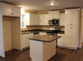 312 Gilchrist St, Hartselle, AL 35640