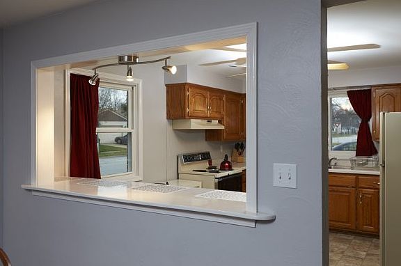 3rd image of 1201 Royal Blvd