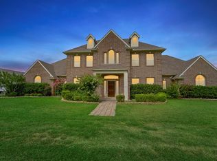 700 Chisam Rd, Valley View, TX 76272