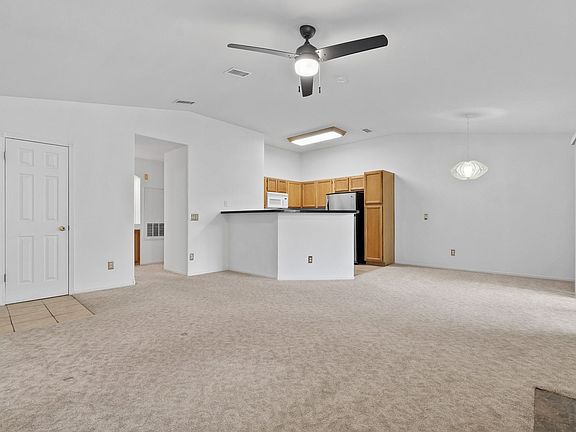 3rd image of 5415 W Harmon Ave Unit 2098