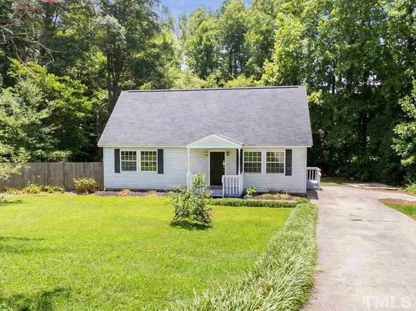 12 Knob Ct, Durham, NC 27703