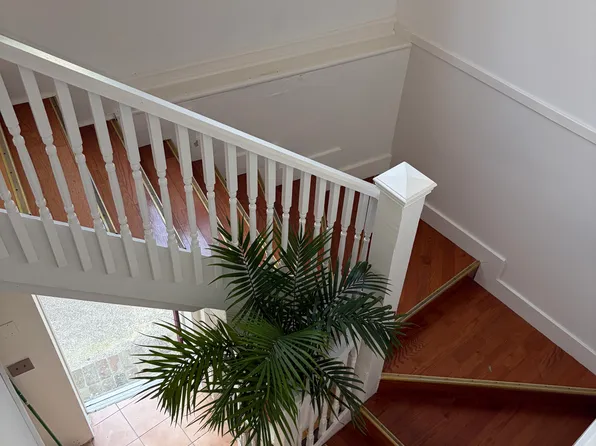 2000 Bayou Rd #B, New Orleans, LA 70116