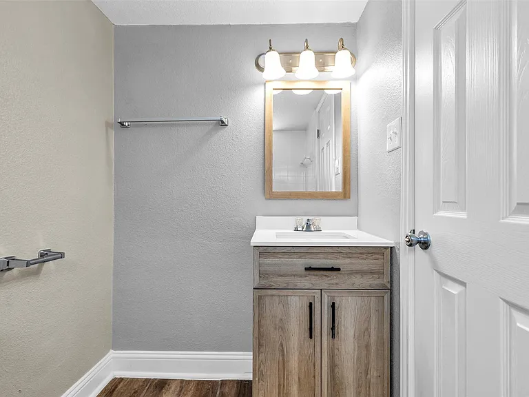 1423 Hawthorne St #2 — Photo 12