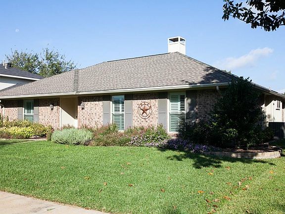 2nd image of 1621 Glencairn Ln