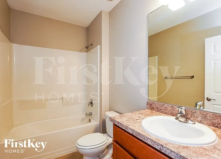 1402 NW Juanita Pl — Photo 13