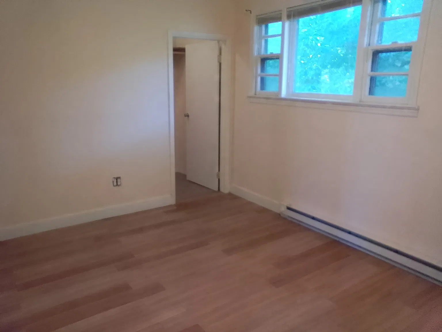 1 bed, 500 sqft, $1,000 — Photo 3