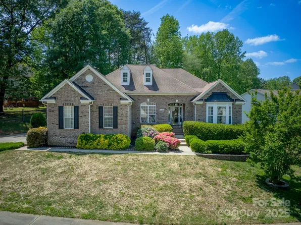 13316 Alex Mill Dr, Pineville, NC 28134