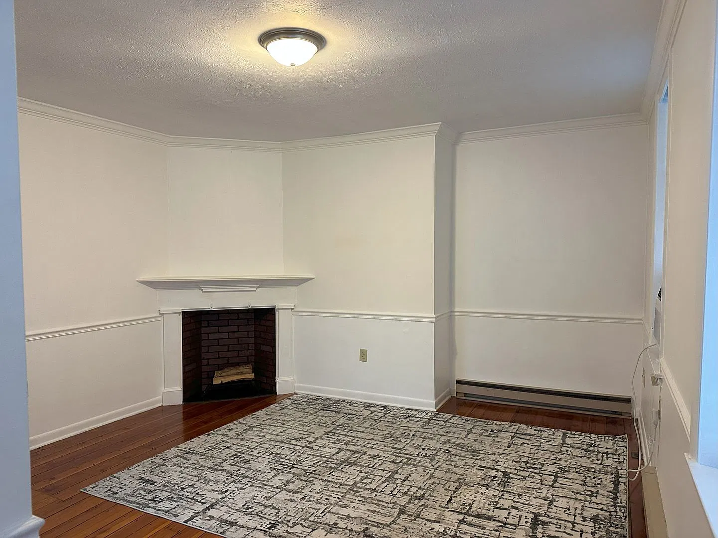 22 Peyton St — Photo 2