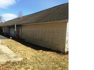 17 Skinners Ln, Port Jervis, NY 12771
