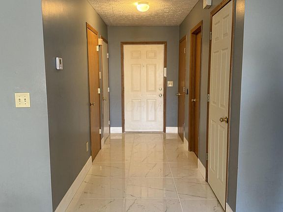 2nd image of 466 Hannifin Dr