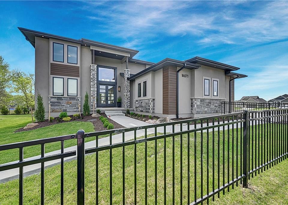 16071 S Twilight Ln, Olathe, KS 66062 | MLS #2609417 | Zillow
