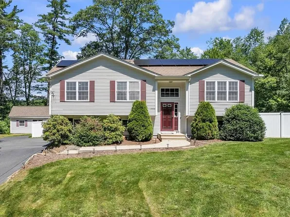 1060 Joslin Rd, Burrillville, RI 02830