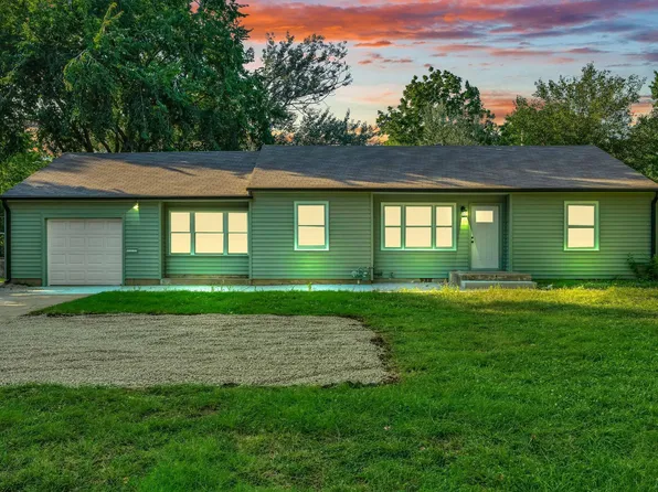 4210 SW 17th St, Topeka, KS 66604