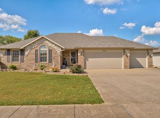 3265 W Grandview Street, Springfield, MO 65803
