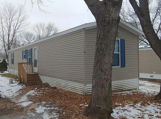 501 W Forest St TRLR 09, Belle Plaine, MN 56011