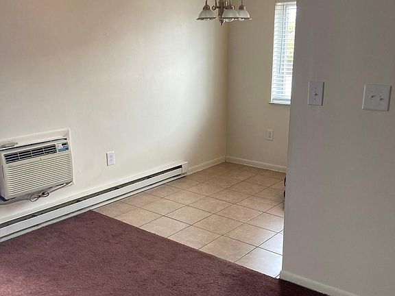 2nd image of 519-13 S Main St #519-13