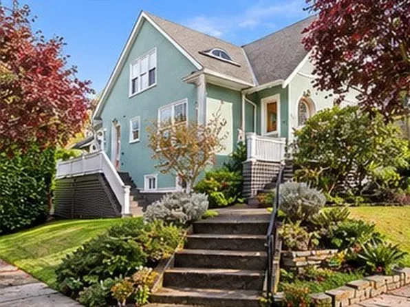 2356 Federal Avenue E, Seattle, WA 98102