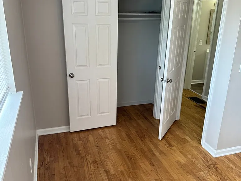 East University Apartments — Photo 15