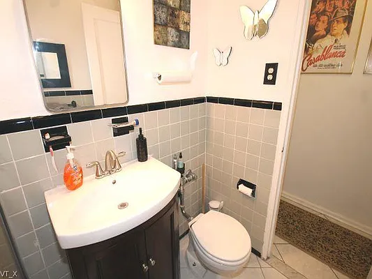 Sold by Fillmore | media 4