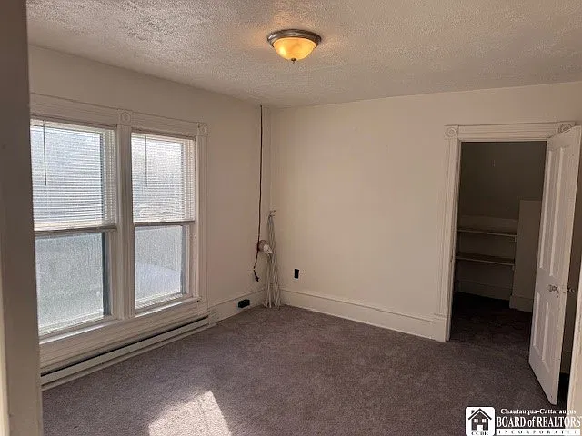 2 bed, 1.0 bath, 1914 sqft, $800 — Photo 2