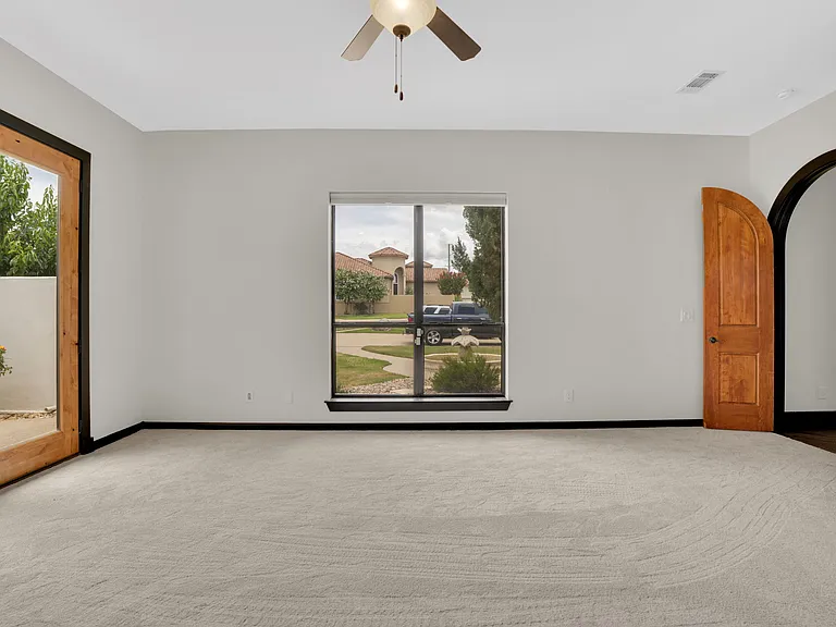 411 Cielo Cir — Photo 20